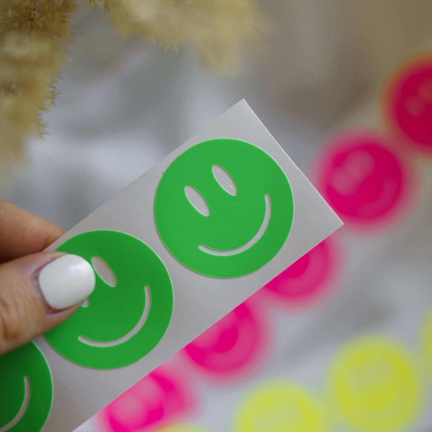 Sticker - Neon Smiley